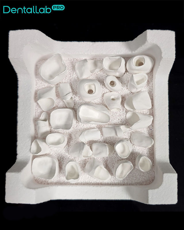 Korony i czapki przed synteryzacją.